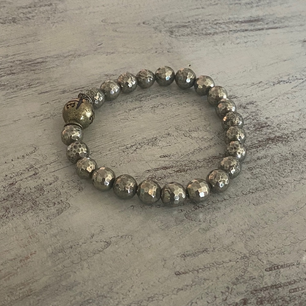 Lenny & Eva Hematite Bead Stretch Bracelet​​​​​​​​​ - Picture 5 of 7